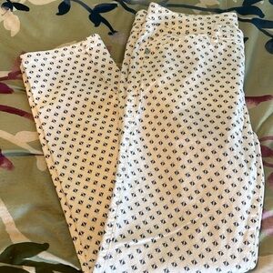 Andrea Jovine small print white ankle pants new